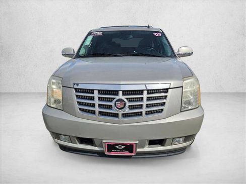 Used 2007 Cadillac Escalade 2WD image 2