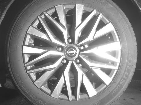 Used 2025 Nissan Altima 2.5 SV image 14