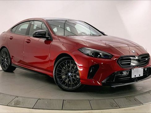 Used 2025 BMW M235i xDrive w/ M Performance Package image 33