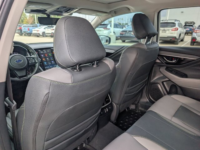 Certified 2025 Subaru Outback Onyx Edition XT AWD/4WD image 26