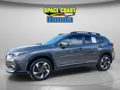 Used 2025 Subaru Crosstrek 2.5i Limited AWD/4WD image 7