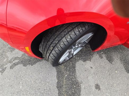 Used 2021 Chevrolet Camaro LT w/ RS Package image 19