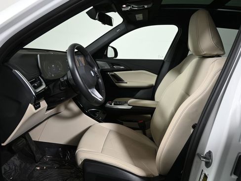 Certified 2025 BMW X1 xDrive28i w/ Convenience Package image 3