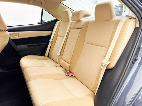 Used 2017 Toyota Corolla LE w/ Carpet Mat Package (TMS) FWD image 21