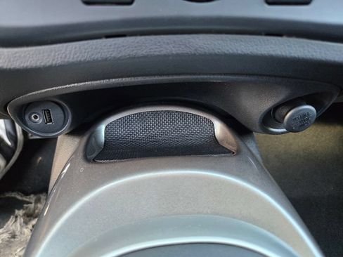Used 2016 Nissan Juke S FWD image 17
