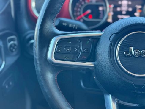 Used 2019 Jeep Wrangler Unlimited Rubicon w/ Cold Weather Group AWD/4WD image 30