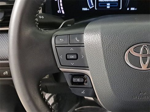 Used 2025 Toyota Camry LE image 24