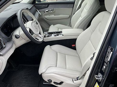 New 2026 Volvo XC90 T8 Ultra w/ Protection Package Premier AWD/4WD image 15