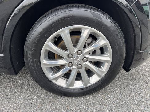 Used 2019 Buick Envision Essence FWD image 11