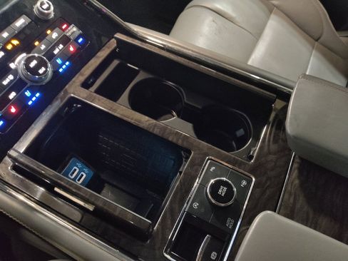 Used 2018 Lincoln Navigator Reserve w/ Technology Package image 26