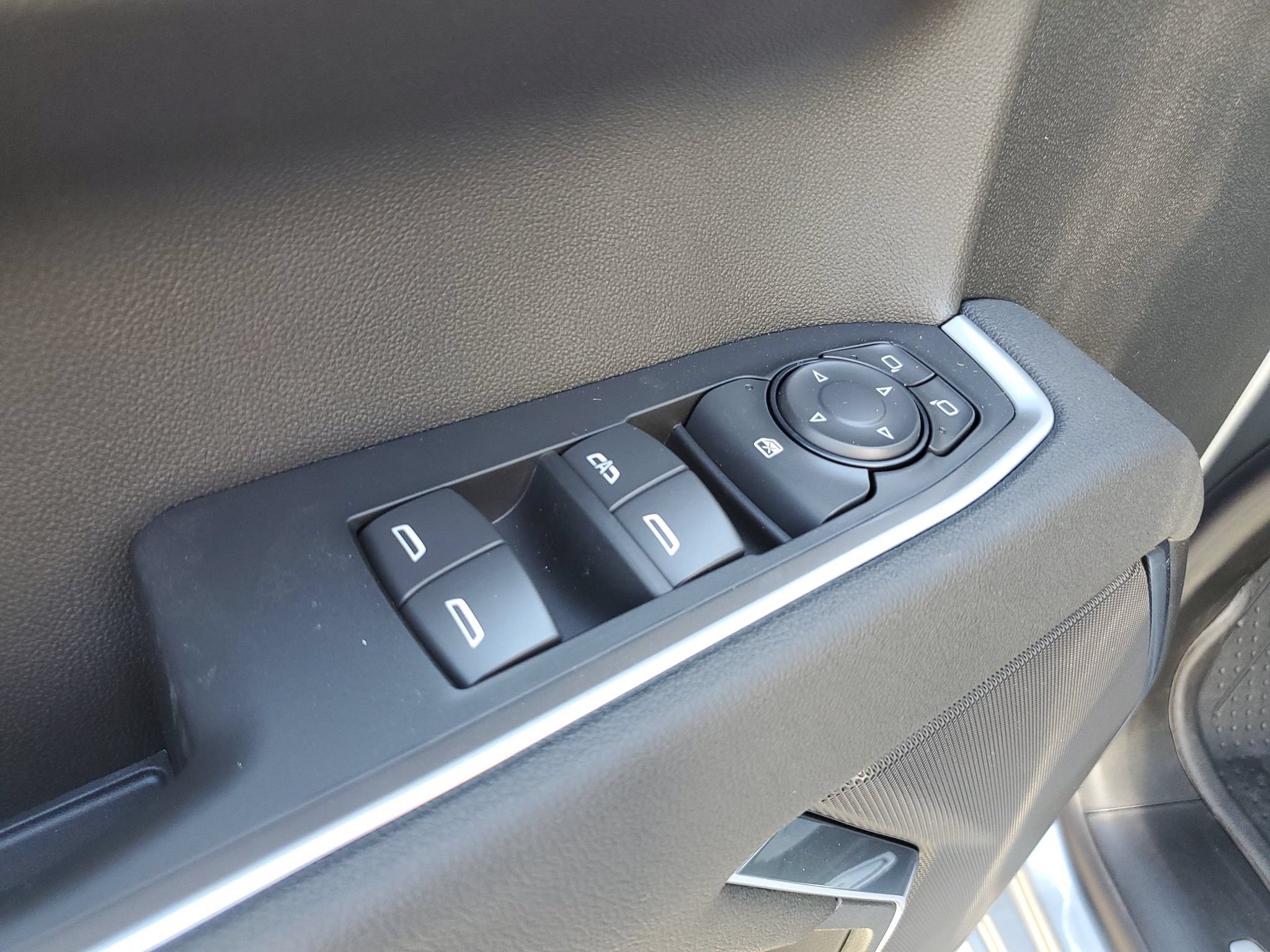 New 2026 Chevrolet Silverado 1500 RST w/ RST Select Package AWD/4WD image 15
