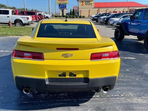 Used 2015 Chevrolet Camaro LT w/ 1LT Preferred Package RWD image 4