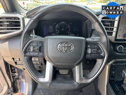 Used 2025 Toyota Tundra Limited AWD/4WD image 36