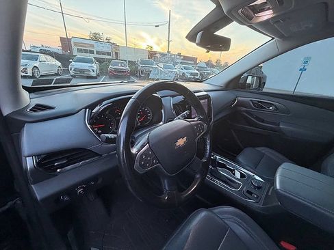 Used 2020 Chevrolet Traverse Premier w/ LPO, Floor Liner Package AWD/4WD image 35