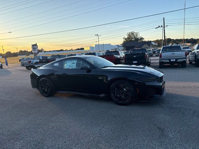 New 2026 Ford Mustang Dark Horse SC w/ Carbon Fiber Exterior Package RWD image 11