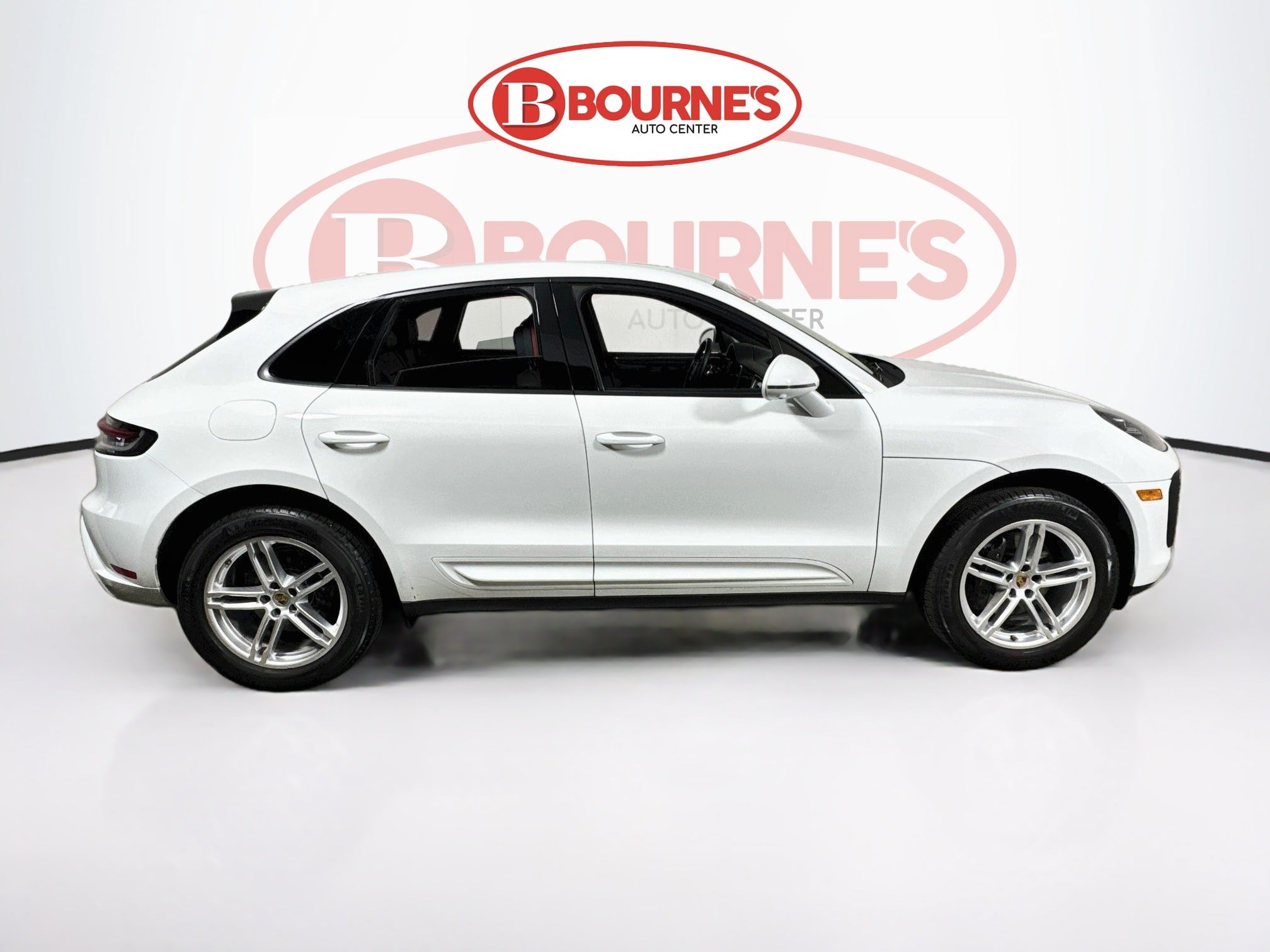 Used 2023 Porsche Macan AWD/4WD image 13