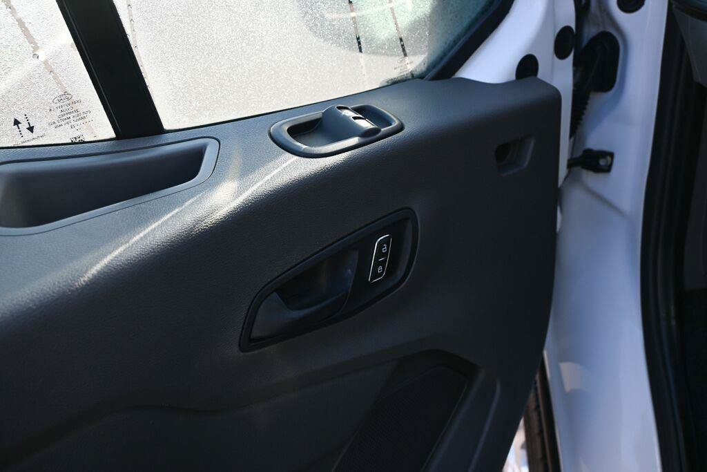Used 2025 Ford Transit 250 Low Roof w/ Exterior Upgrade Package RWD image 8