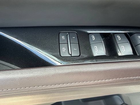 Certified 2024 Cadillac Escalade ESV V AWD/4WD image 14