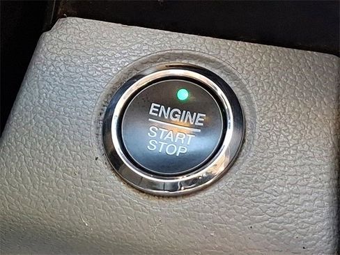 Used 2022 Ford F450 Limited w/ FX4 Off-Road Package image 25