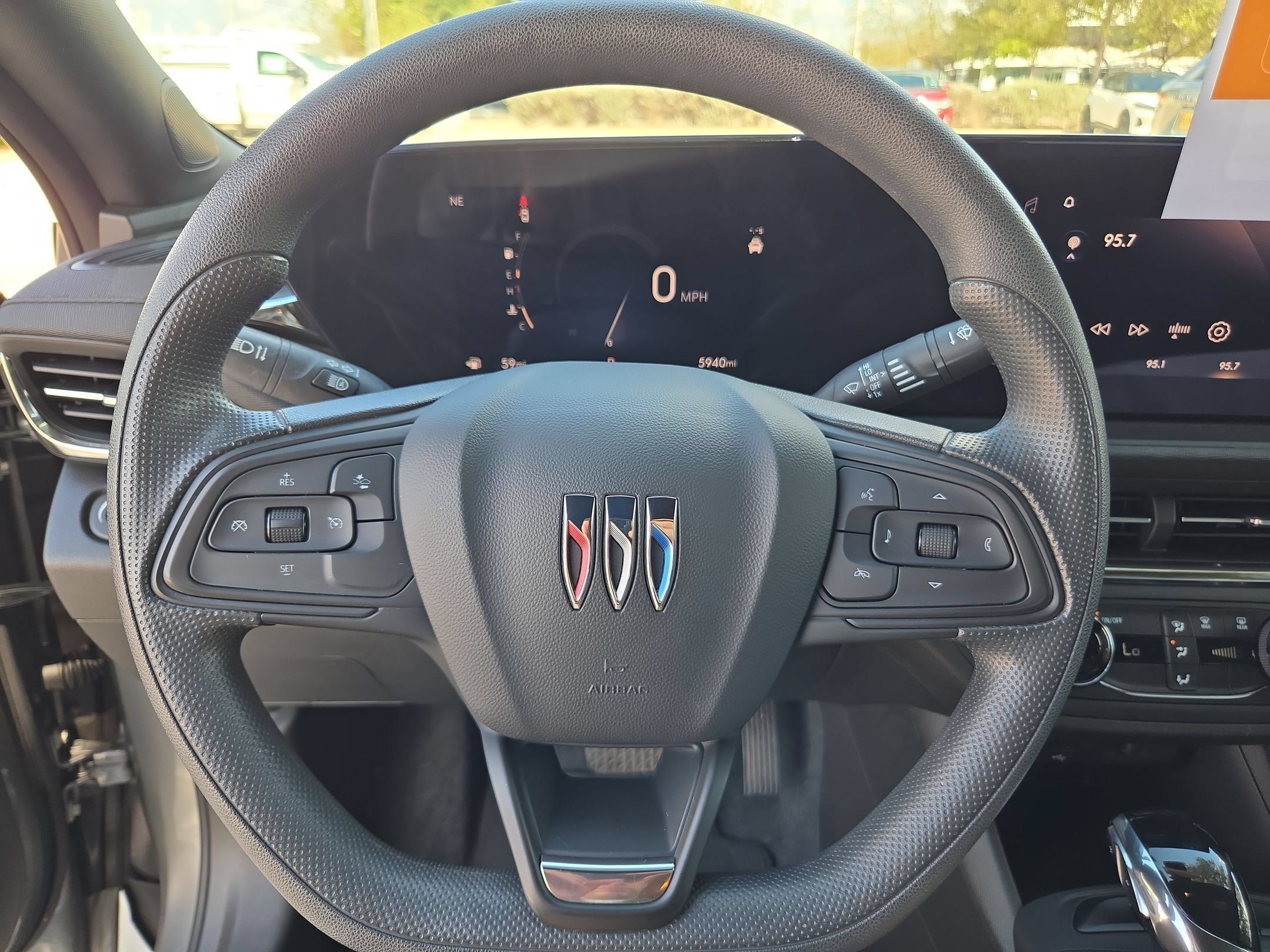 Certified 2024 Buick Envista Preferred w/ Advanced Safety Package FWD image 19