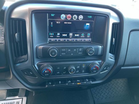 Used 2017 Chevrolet Silverado 1500 LT w/ LT Convenience Package AWD/4WD image 16