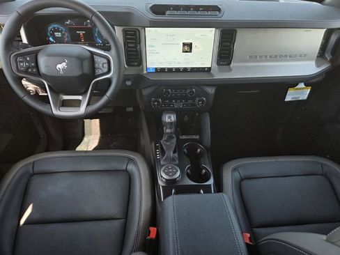 New 2026 Ford Bronco Outer Banks w/ Sasquatch Package AWD/4WD image 6