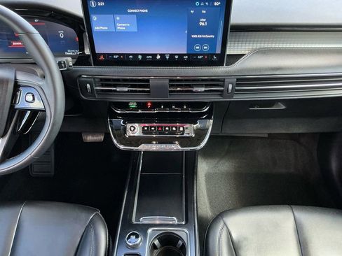 Certified 2024 Lincoln Corsair FWD image 20
