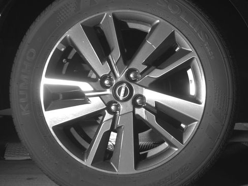 Used 2025 Nissan Versa SV image 15