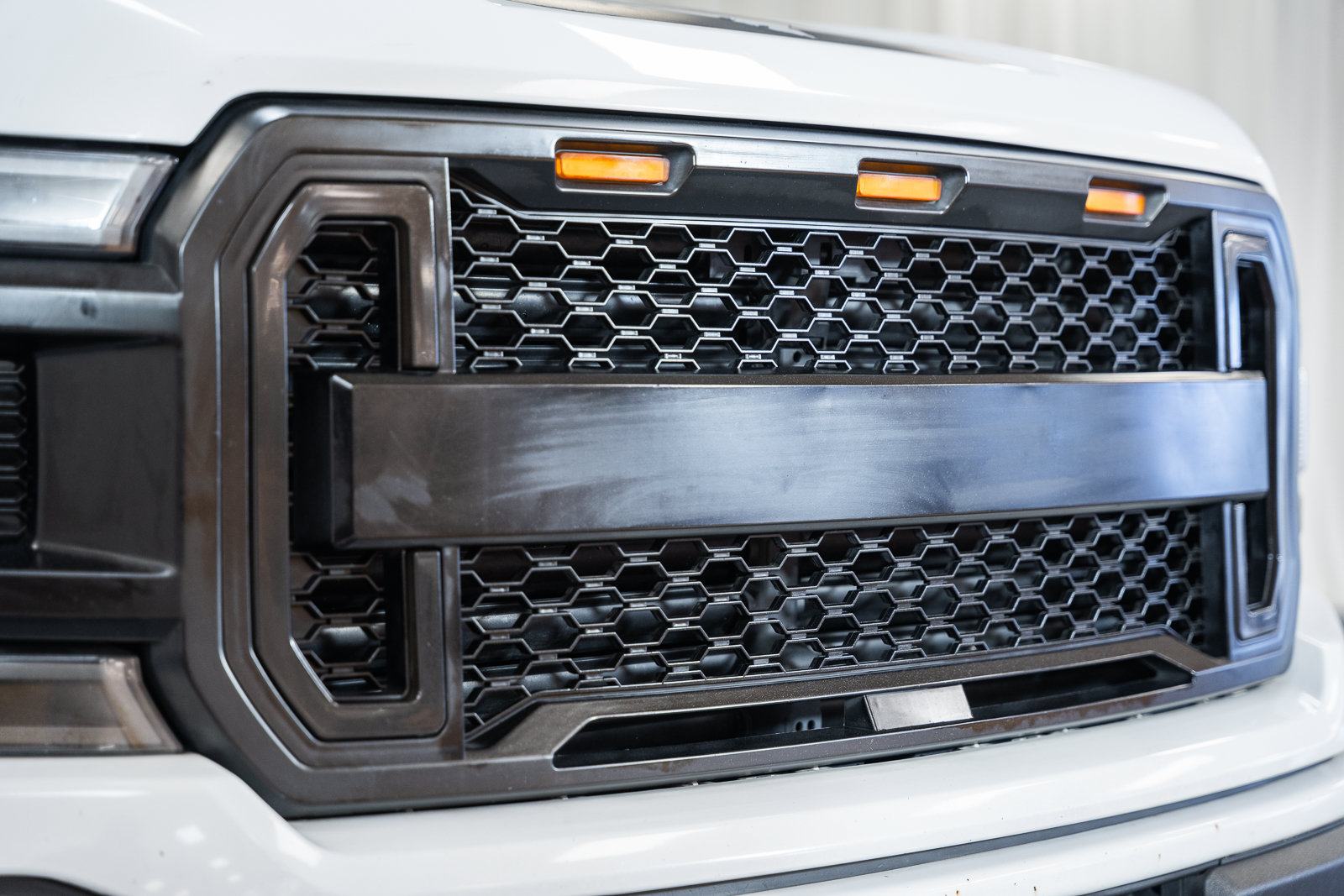 Used 2019 Ford F150 XLT w/ Equipment Group 302A Luxury AWD/4WD image 10