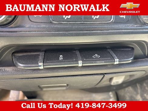 Used 2016 Chevrolet Silverado 2500 W/T w/ WT Convenience Package AWD/4WD image 19