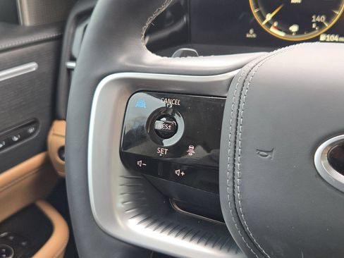 Used 2025 INFINITI QX80 Sensory AWD/4WD image 23