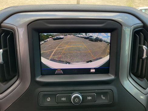 Used 2023 Chevrolet Silverado 2500 Custom w/ Custom Value Package AWD/4WD image 10
