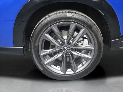 Certified 2025 Acura ADX A-Spec image 13