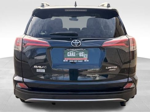 Used 2018 Toyota RAV4 Limited image 8