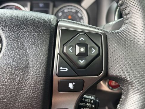 Used 2021 Toyota Tacoma Limited AWD/4WD image 36