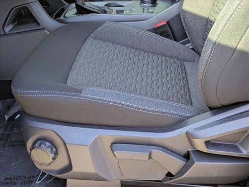 New 2025 Ford Ranger XLT w/ FX4 Off-Road Package image 4