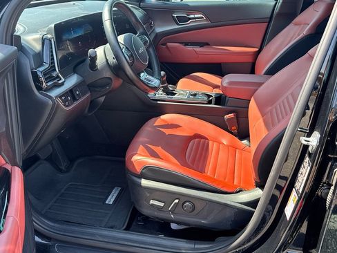 Used 2023 Kia Sportage SX image 9