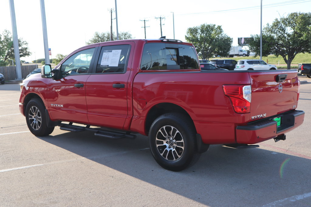 Certified 2024 Nissan Titan SV w/ SV Convenience Package RWD image 10