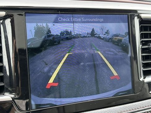 Used 2017 Chrysler Pacifica Limited FWD image 28