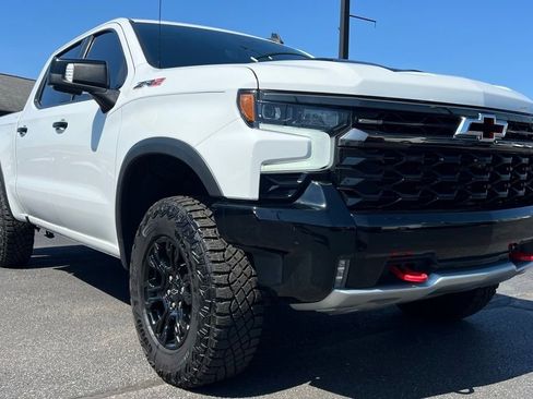 Used 2023 Chevrolet Silverado 1500 ZR2 w/ Technology Package image 5