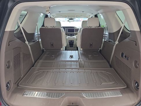 Used 2023 GMC Yukon Denali image 16