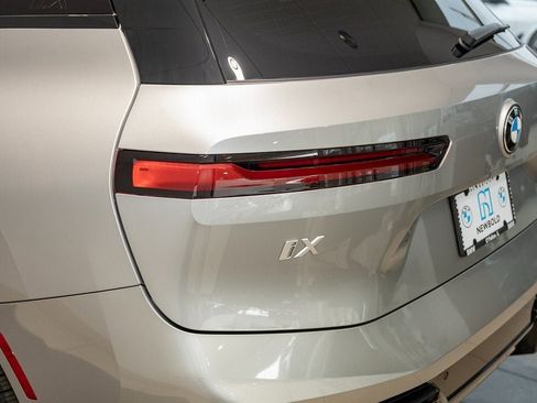 Used 2026 BMW iX xDrive60 w/ M Sport Package image 9