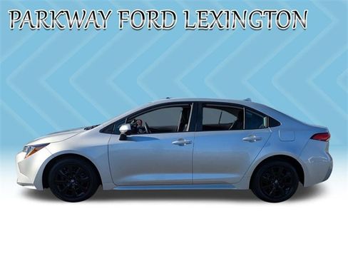 Used 2023 Toyota Corolla LE image 8