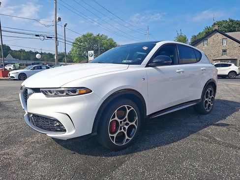 Used 2024 Alfa Romeo Tonale Ti AWD/4WD image 3