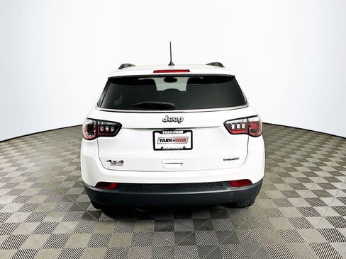 Certified 2022 Jeep Compass Latitude w/ Sun and Sound Group image 10