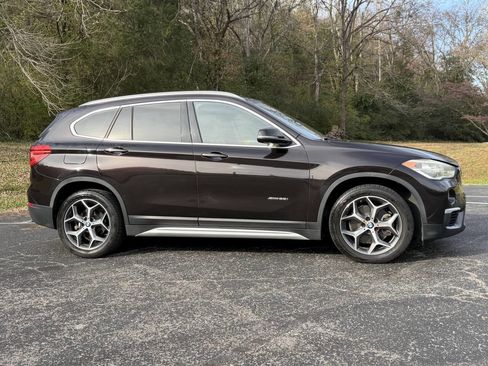 Used 2017 BMW X1 xDrive28i image 5
