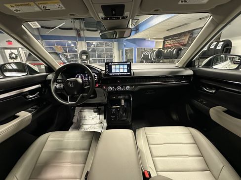 Used 2024 Honda CR-V EX-L image 20