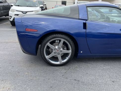 Used 2007 Chevrolet Corvette Coupe w/ Preferred Equipment Group RWD image 7