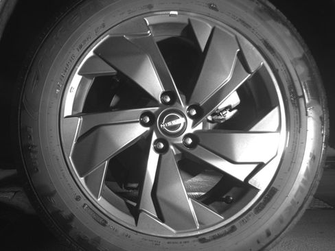 Used 2025 Nissan Rogue SV FWD image 11