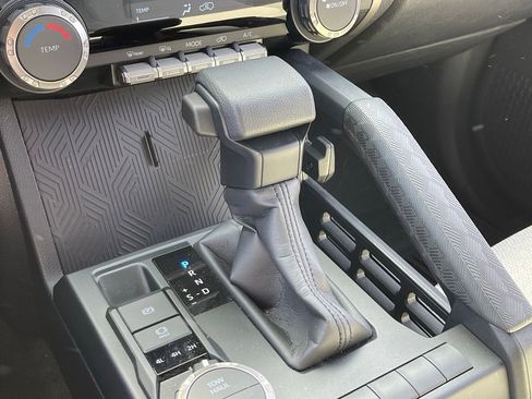 Used 2025 Toyota 4Runner SR5 image 9